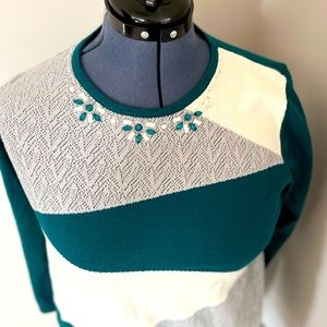 Pretty Beaded Alfred Dunner Sweater-Medium